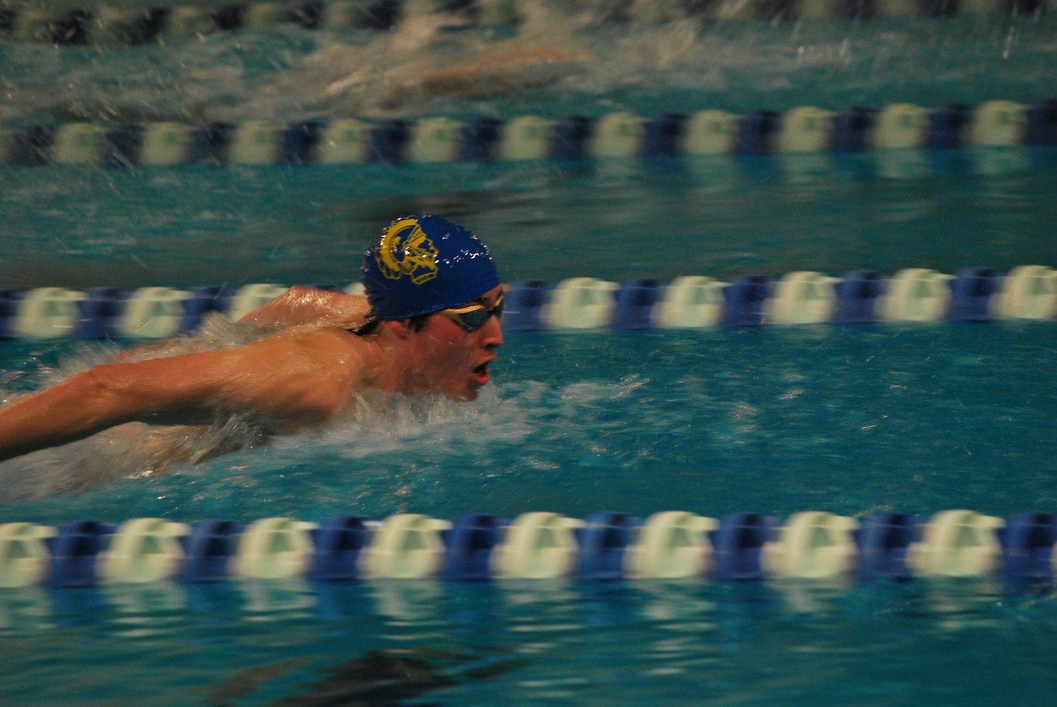 Marshall Horton took home wins in the 200 IM, 100 Breaststroke, and the 200 and 400 freestyle relays.